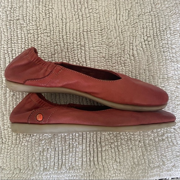 Softinos by FLY LONDON red-orange flats - Picture 4 of 7